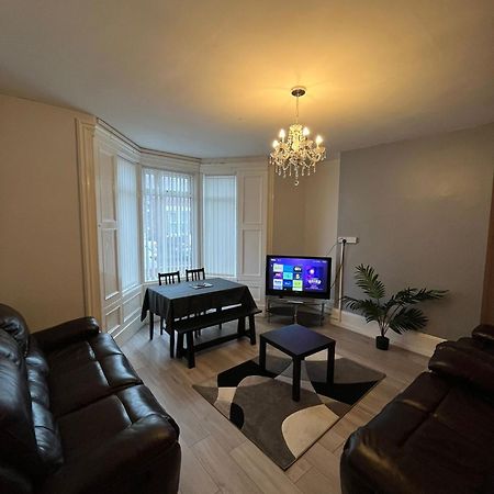 Arthurs Hill Newcastle, Free Parking Fully Equipped Kitchen 4 Bedrooms, Near City Centre Экстерьер фото
